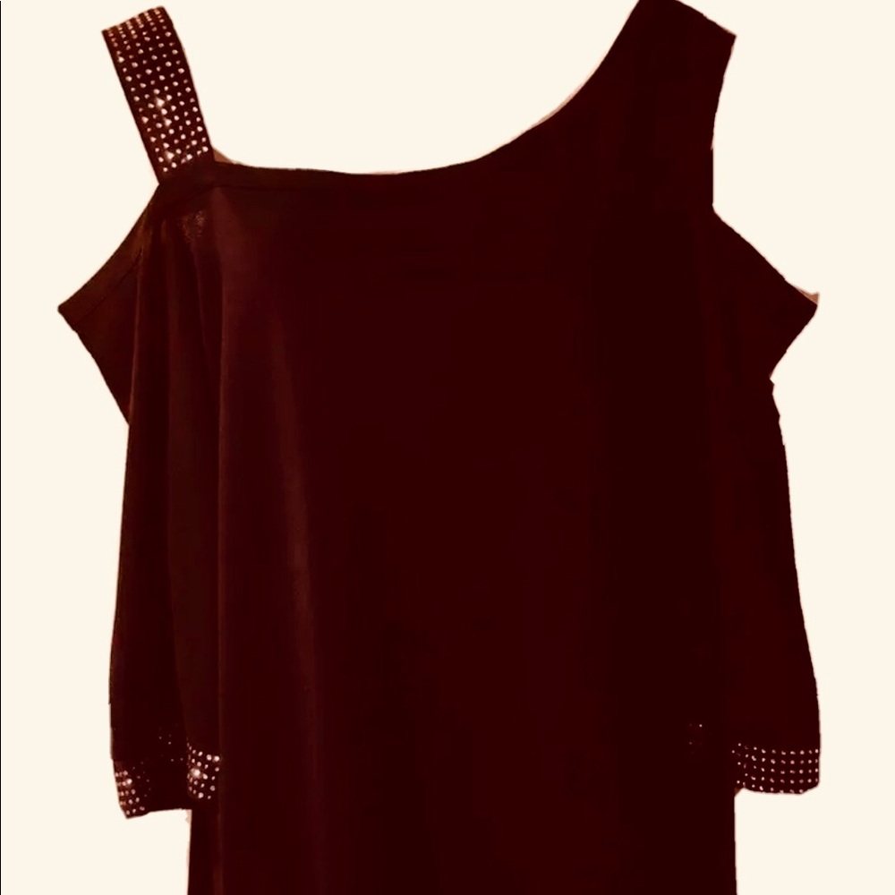 “Belldini” Excellent cond cold shoulder 2X Tunic
